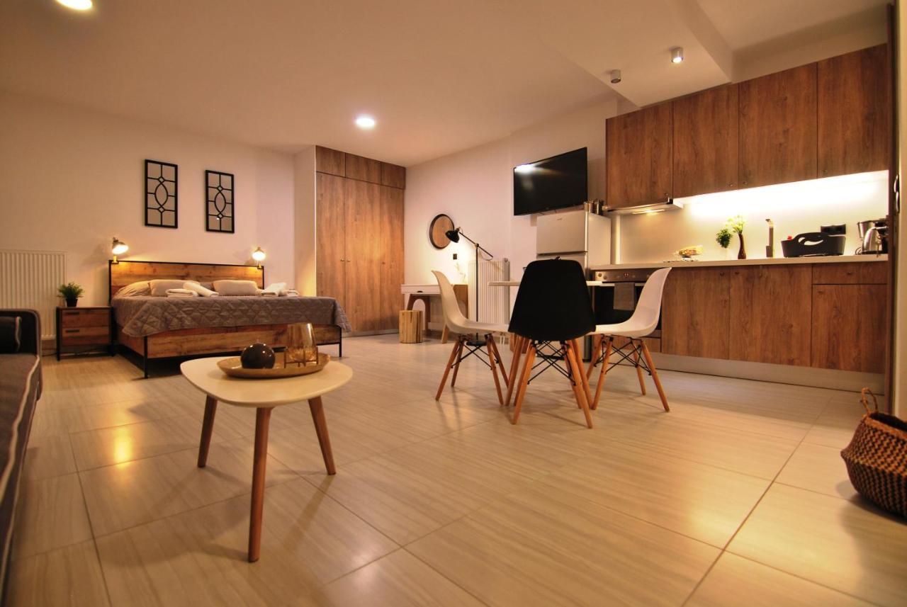 Brand New Cozy Basement Apartment Аргостолион Екстериор снимка